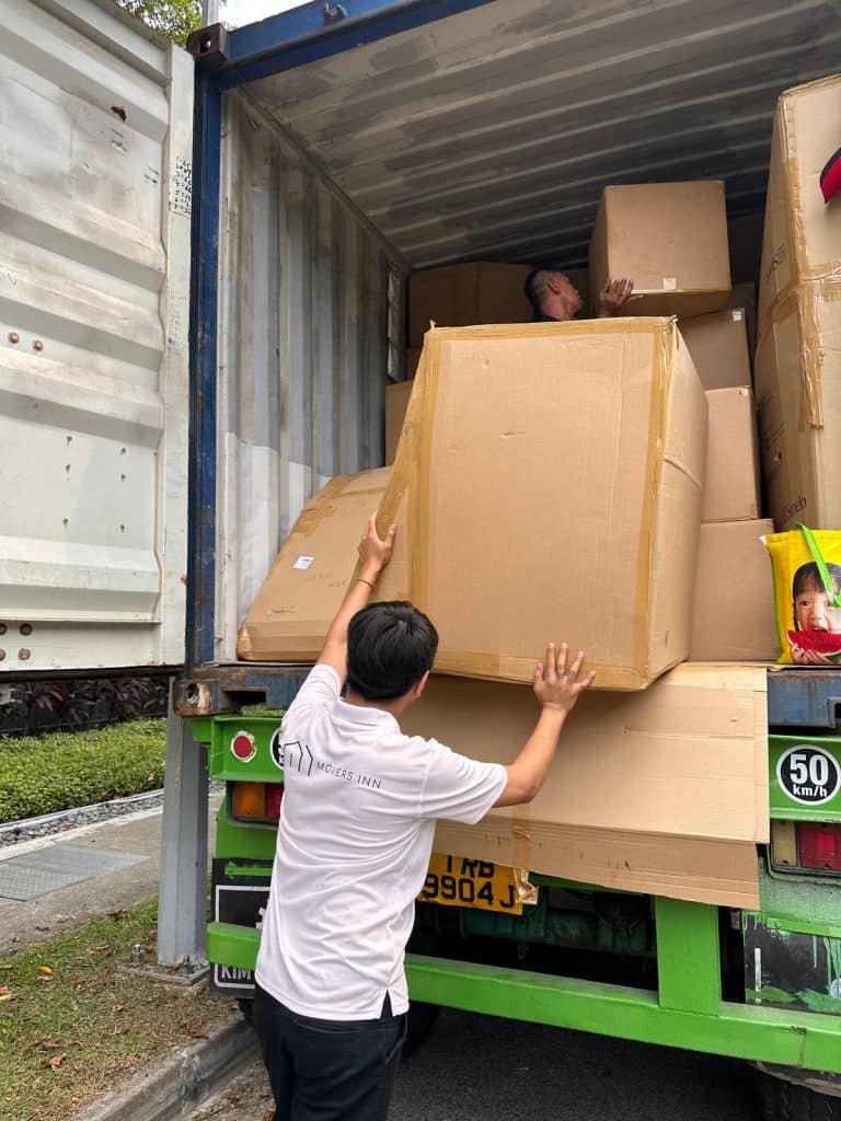 how movers services work in singapore