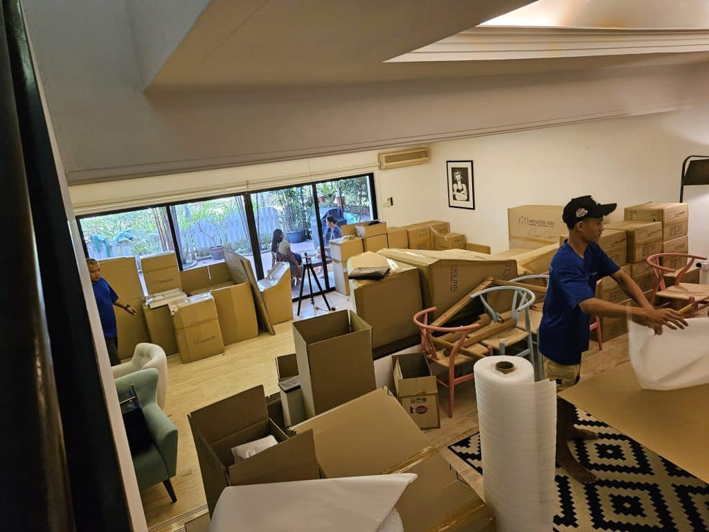 Convenient Moving Packages