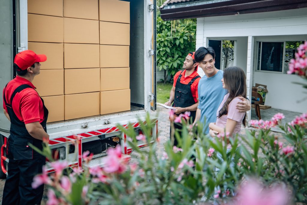 overseas movers in Singapore